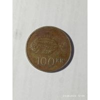 Исландия 100 крон 2001 года .