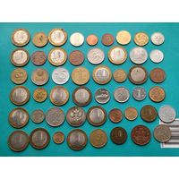 50 монет мира без повторов, среди них очень много юбилейки РФ. (1).