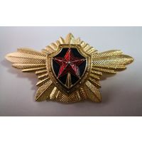 Кокарда на тулью фуражки, она же нагрудный знак (ширина-8см.)(Большая.) военнослужащего Кремлёвского полка.