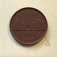 Фарфоровая медаль Замок Морицбург нем. Schloss Moritzburg