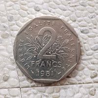 2 франка 1981 года Франция. Пятая Республика.