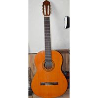 Классическая гитара Yamaha C-40 цена снижена