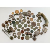 Копанина находки монеты пуговицы с 1 рубля