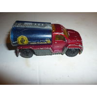 Модель авто Traker Truck. Mattel-MATCHBOX.