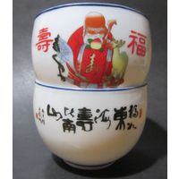 Красивая Круглая Пиала Чаша для Чая Саке Япония Рисунок Красные Черные Иероглифы Божек Коллекция Фарфор Подарок сувенир